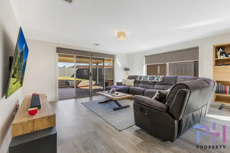 Fourth view of Homely house listing, 18 Ashbourne Way, Kangaroo Flat VIC 3555