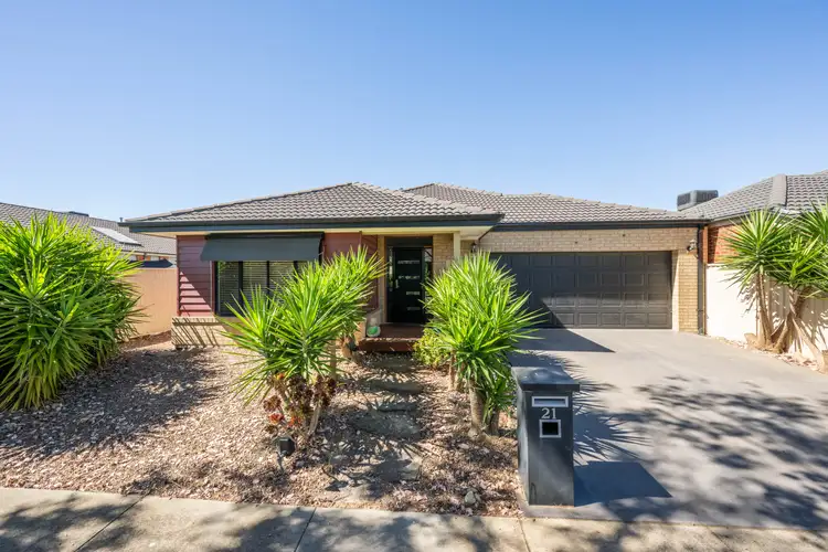 Second view of Homely house listing, 21 Greybox Way, Kialla VIC 3631