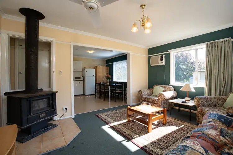 Fourth view of Homely house listing, 10 Crawford Court, Dartmouth VIC 3701