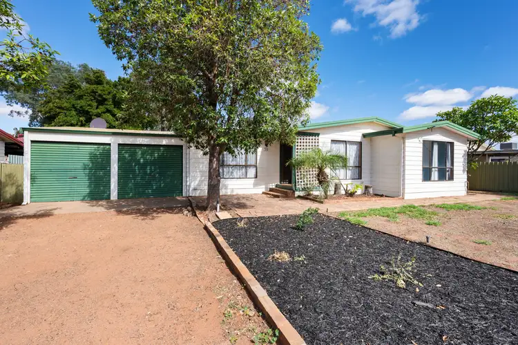39 Hawkins Street, West Lamington WA 6430