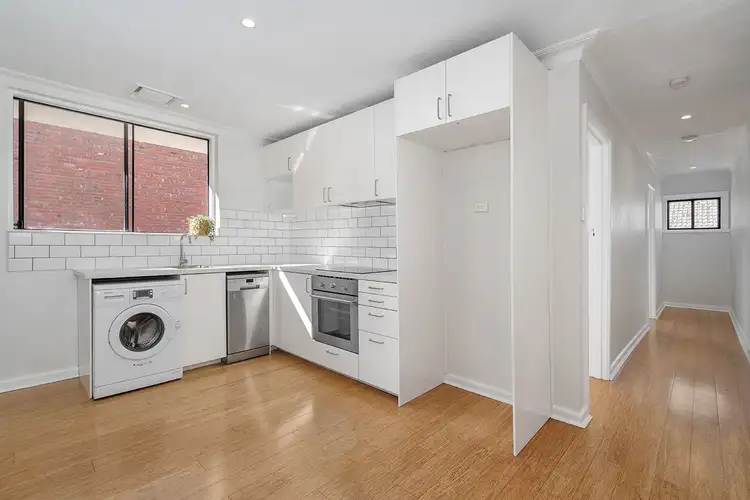 Fifth view of Homely apartment listing, 2/428 High Street, Preston VIC 3072