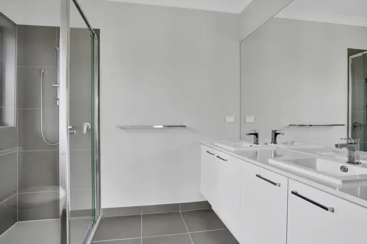 Sixth view of Homely house listing, 32 Coolangatta Drive, Mickleham VIC 3064