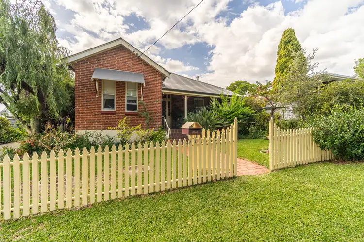 26 Upper Street, Tamworth NSW 2340