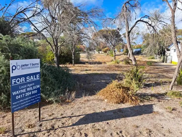 2 Mistletoe Drive, The Pines SA 5577
