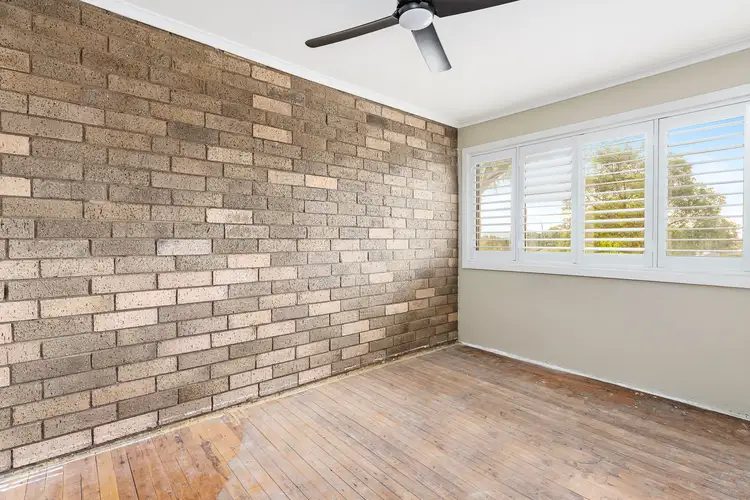 Fifth view of Homely house listing, 9 Brushbox Place, Bradbury NSW 2560