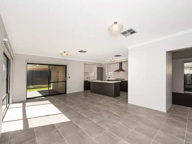 Seventh view of Homely house listing, 6 Bauxite Road, Treeby WA 6164