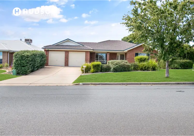 11 Melaleuca Drive, Forest Hill NSW 2651