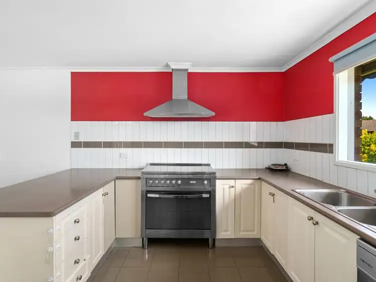 Sixth view of Homely house listing, 1A Oregon Court, Cranbourne North VIC 3977