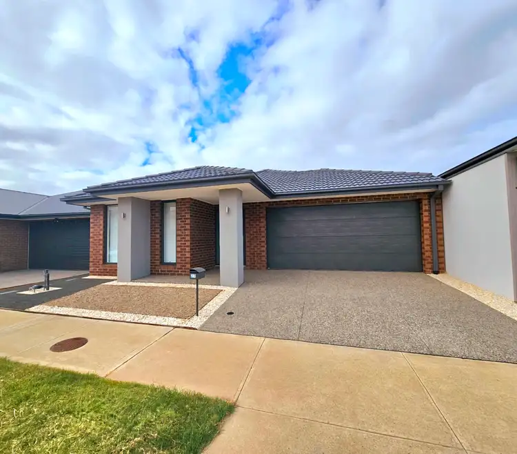 27 Callanish Street, Truganina VIC 3029