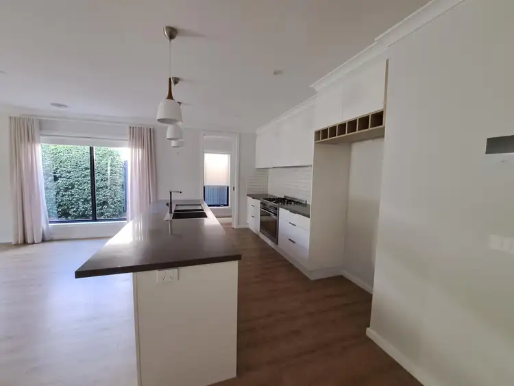 Fifth view of Homely house listing, 450 Balu Court, West Albury NSW 2640