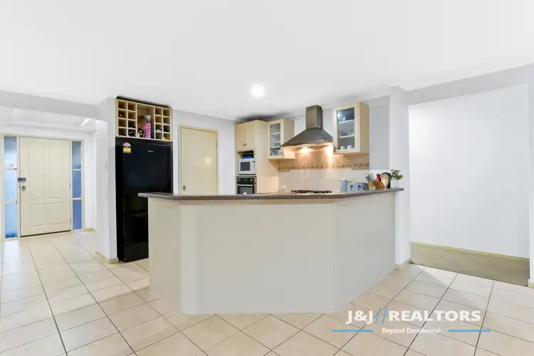 Sixth view of Homely house listing, 7 Shay Close, Narre Warren South VIC 3805