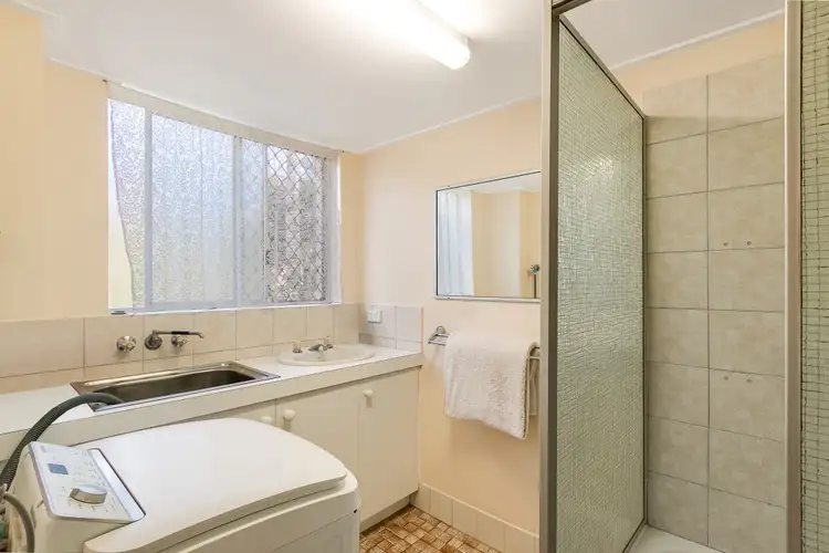 Fifth view of Homely unit listing, 2/14 Honeysuckle Street, Tweed Heads West NSW 2485