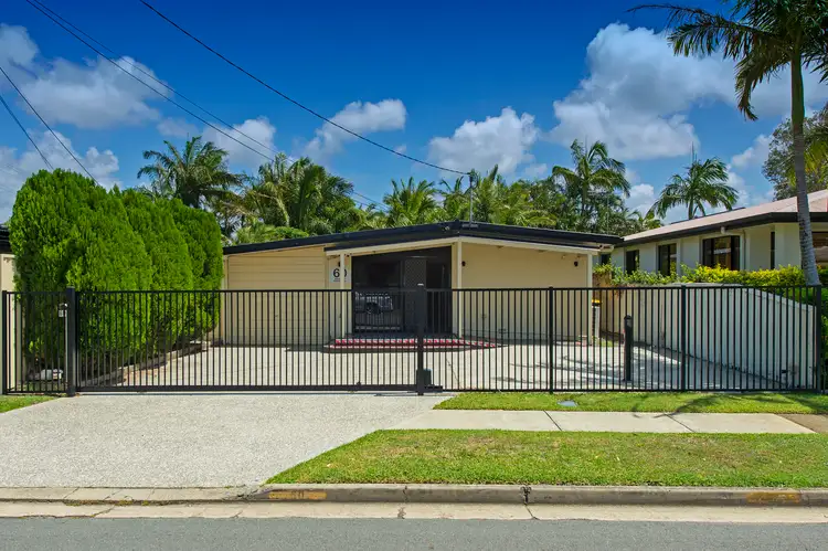 60 Morala Avenue, Runaway Bay QLD 4216