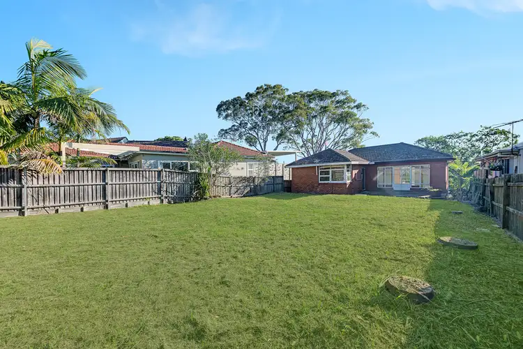 Second view of Homely house listing, 17 Acacia Road, Seaforth NSW 2092