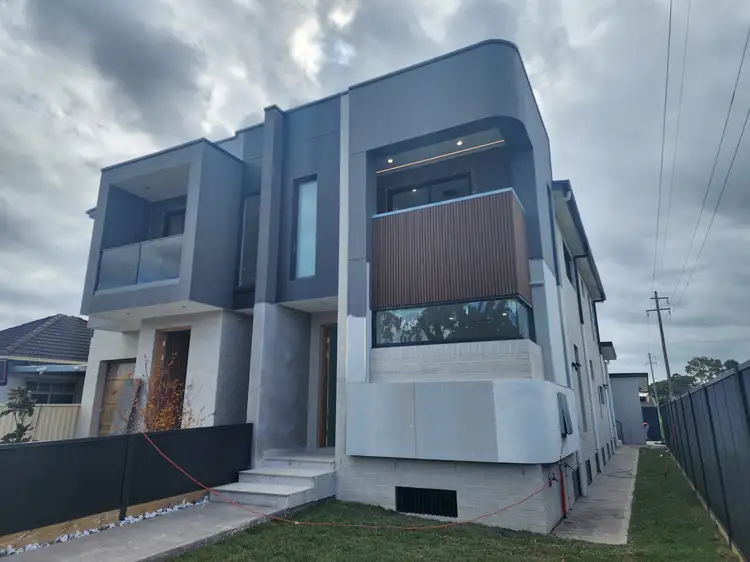 1/21b Buckingham Street, Canley Heights NSW 2166