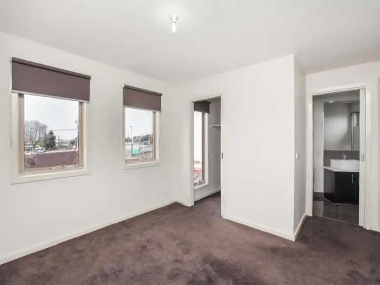 Fifth view of Homely townhouse listing, 4A Leonard Crescent, Ascot Vale VIC 3032