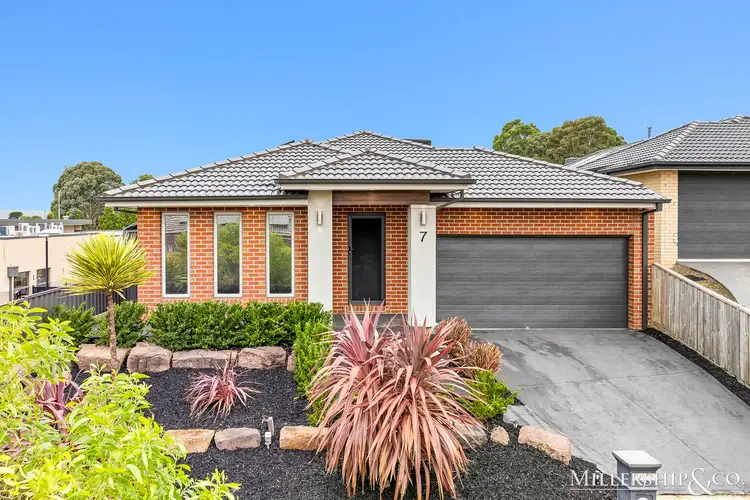 7 Bickerton Crescent, Mernda VIC 3754