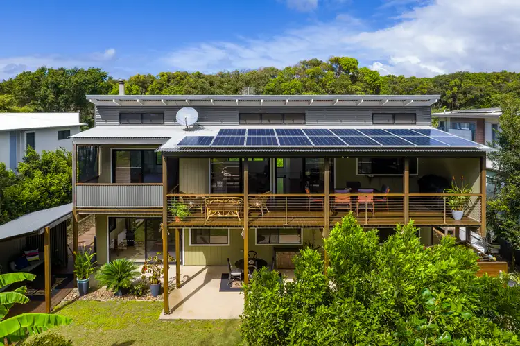 19 NAIAD COURT, Rainbow Beach QLD 4581