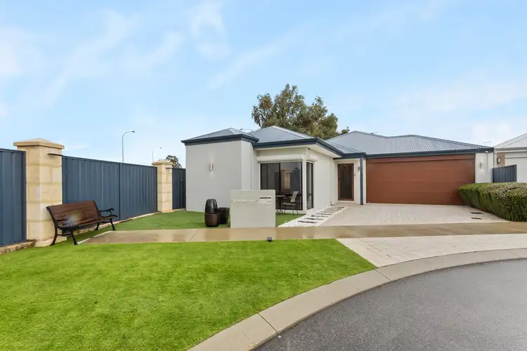 16 Malbec Court, Pearsall WA 6065