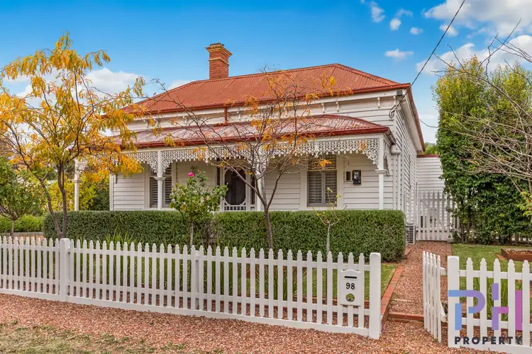 98 Booth Street, Golden Square VIC 3555