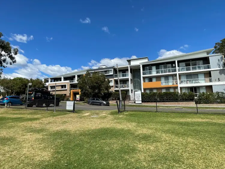 15/3-7 Gover Street, Peakhurst NSW 2210