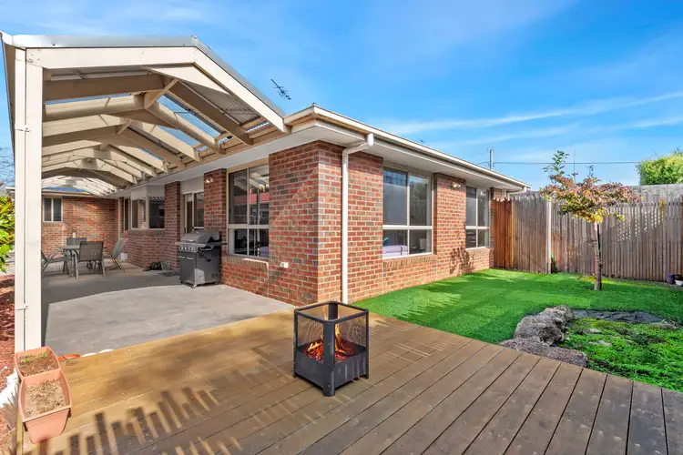 5 Hailar Lane, Lara VIC 3212