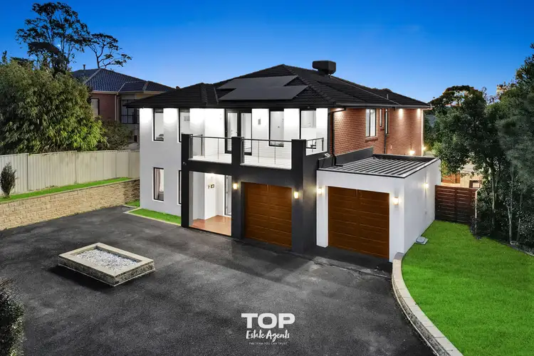 6 Winton Retreat, Cranbourne East VIC 3977