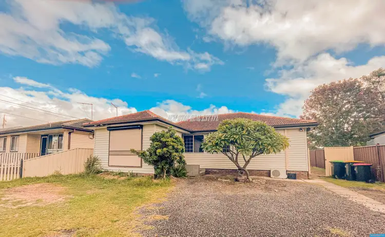 10 Sadleir Avenue, Sadleir NSW 2168