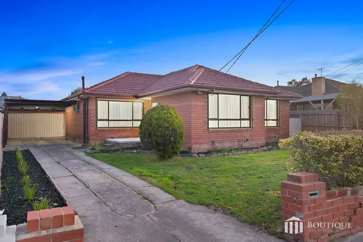 28 Waratah Drive, Dandenong North VIC 3175