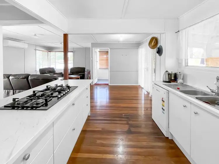 Fourth view of Homely house listing, 2 Everdinah St, Leichhardt QLD 4305