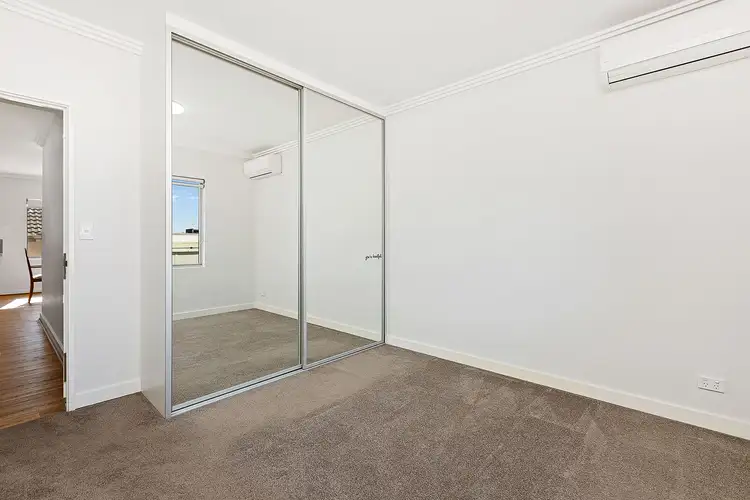 Fifth view of Homely apartment listing, 9/6 Fifth Street, Bicton WA 6157