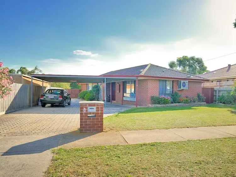Main view of Homely house listing, 8 Craigie Crt, Hampton Park VIC 3976