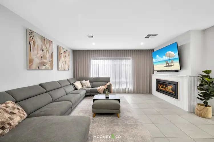 Fifth view of Homely house listing, 6 Redwood Court, Junction Village VIC 3977