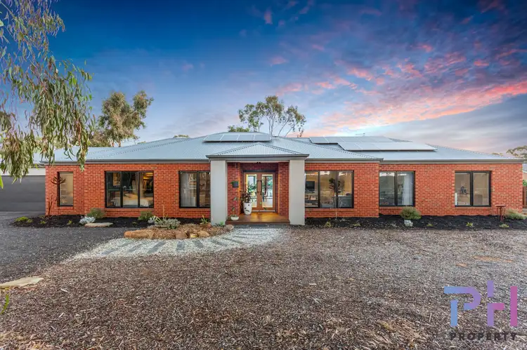27 Golf Links Road, Maiden Gully VIC 3551