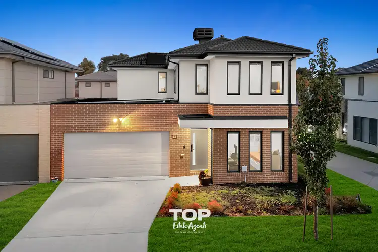 Main view of Homely house listing, 8 Manzanilla Way, Lynbrook VIC 3975