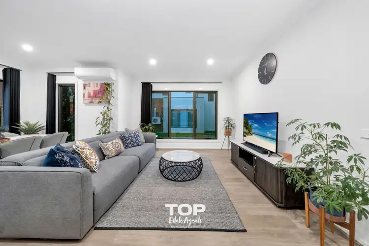 Fifth view of Homely house listing, 8 Manzanilla Way, Lynbrook VIC 3975
