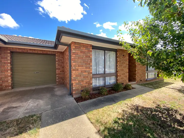 2/1 Burns Court, West Wodonga VIC 3690