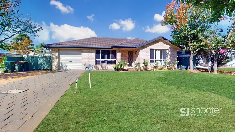 8 Lansdowne Drive, Dubbo NSW 2830