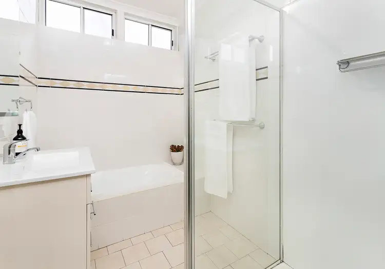 Fifth view of Homely villa listing, 4/8 Buckle Crescent, West Wollongong NSW 2500