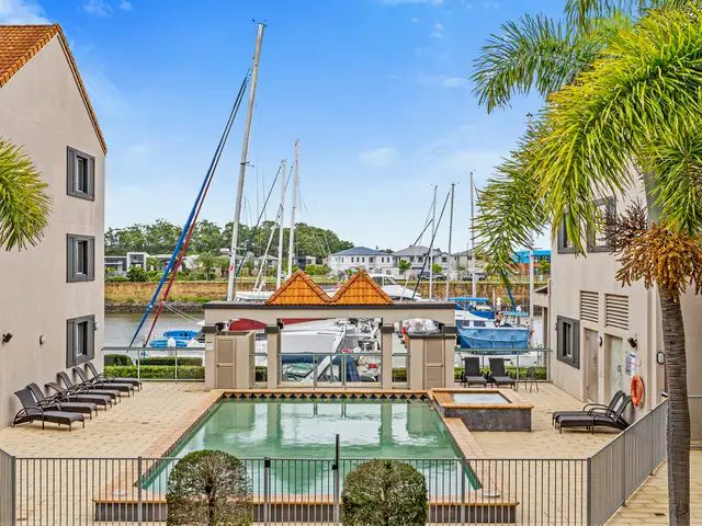 56 John Lund Drive, Hope Island QLD 4212
