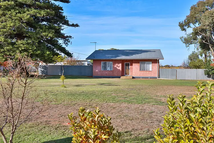 83 Seventh Street, Merbein South VIC 3505