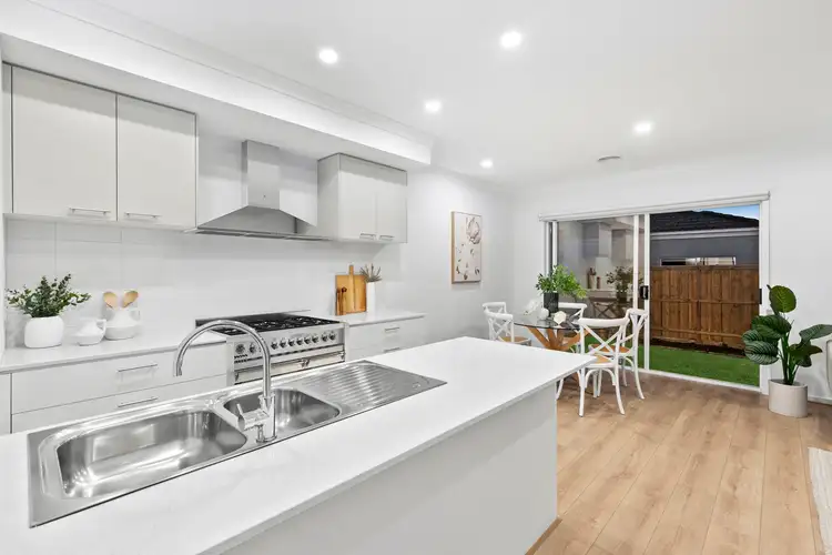 18 Aeolus Street, Armstrong Creek VIC 3217