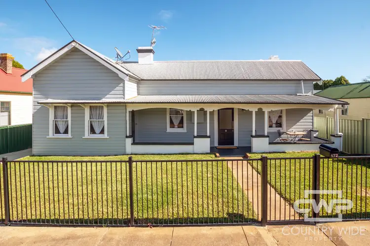 172 Bradley Street, Guyra NSW 2365