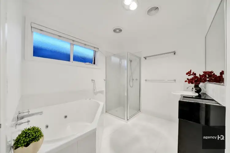 Fifth view of Homely house listing, 32 Grand Canal Boulevard, Sanctuary Lakes VIC 3030