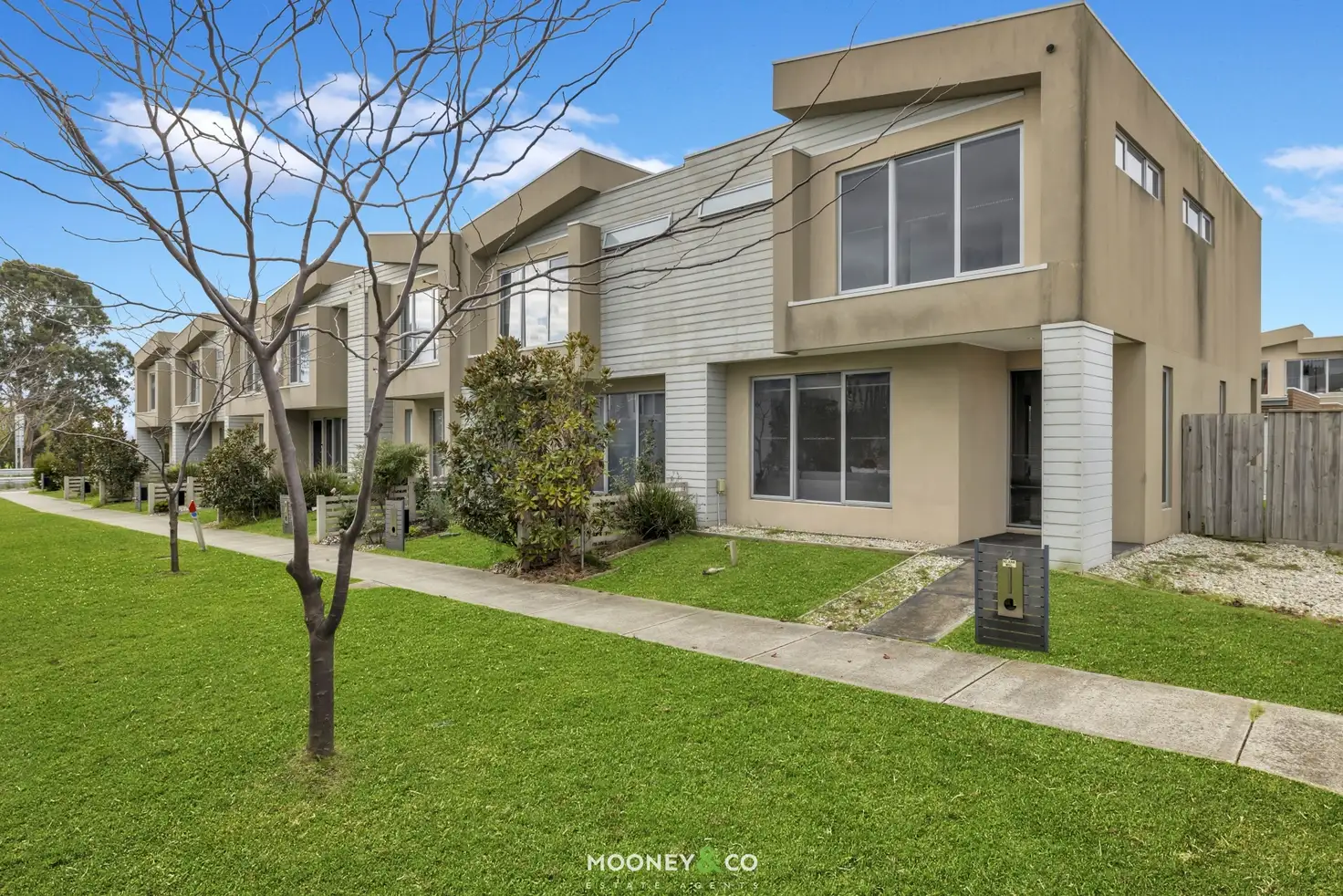 Main view of Homely townhouse listing, 2 Aviara Walk, Cranbourne VIC 3977