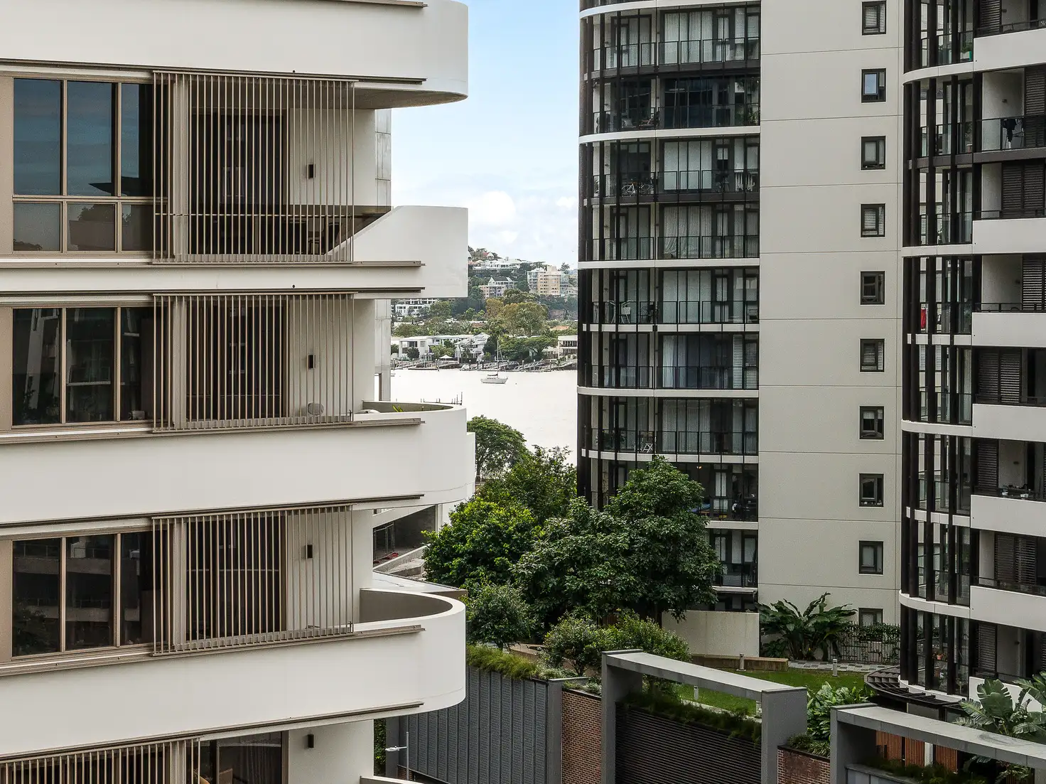 Main view of Homely apartment listing, 1701/17 Longland Street, Newstead QLD 4006