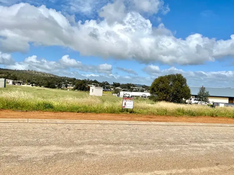 18 Langford Road, York WA 6302