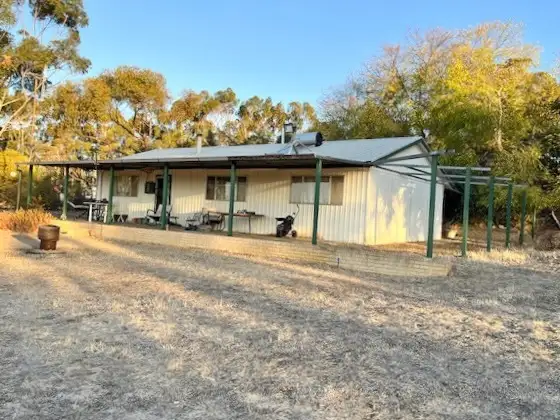 964 Dobaderry Road, Beverley WA 6304
