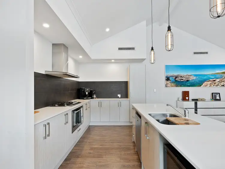 Seventh view of Homely house listing, 15 Ragley Way, The Vines WA 6069