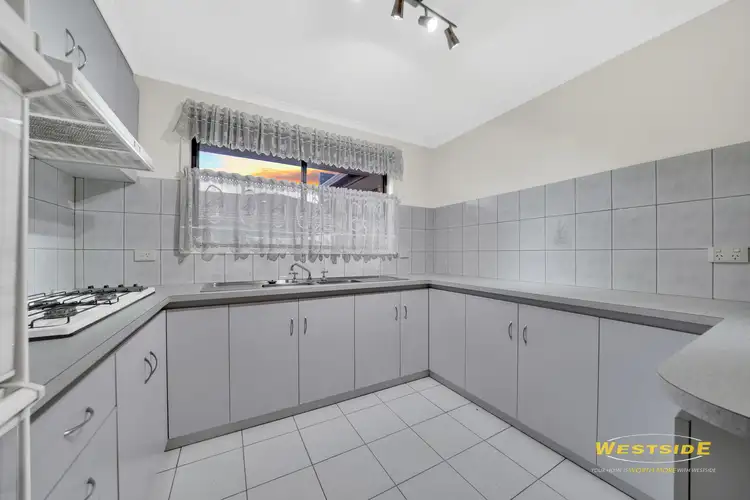 Fifth view of Homely unit listing, 2/4 Carlow Road, St Albans VIC 3021